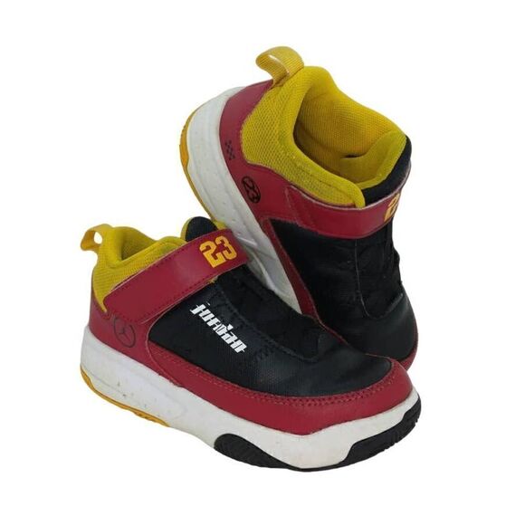 Nike Air Jordan Max Aura 3 PS Boys Pre-owned Black/Red/Gold Sneakers - sz. 11C - Picture 1 of 6